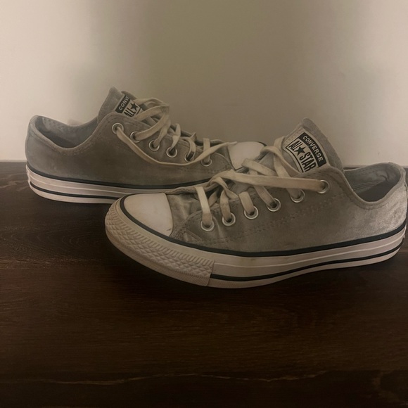 Converse All Star Classic Gray Suede Women’s Sneakers size 7 - Picture 1 of 11